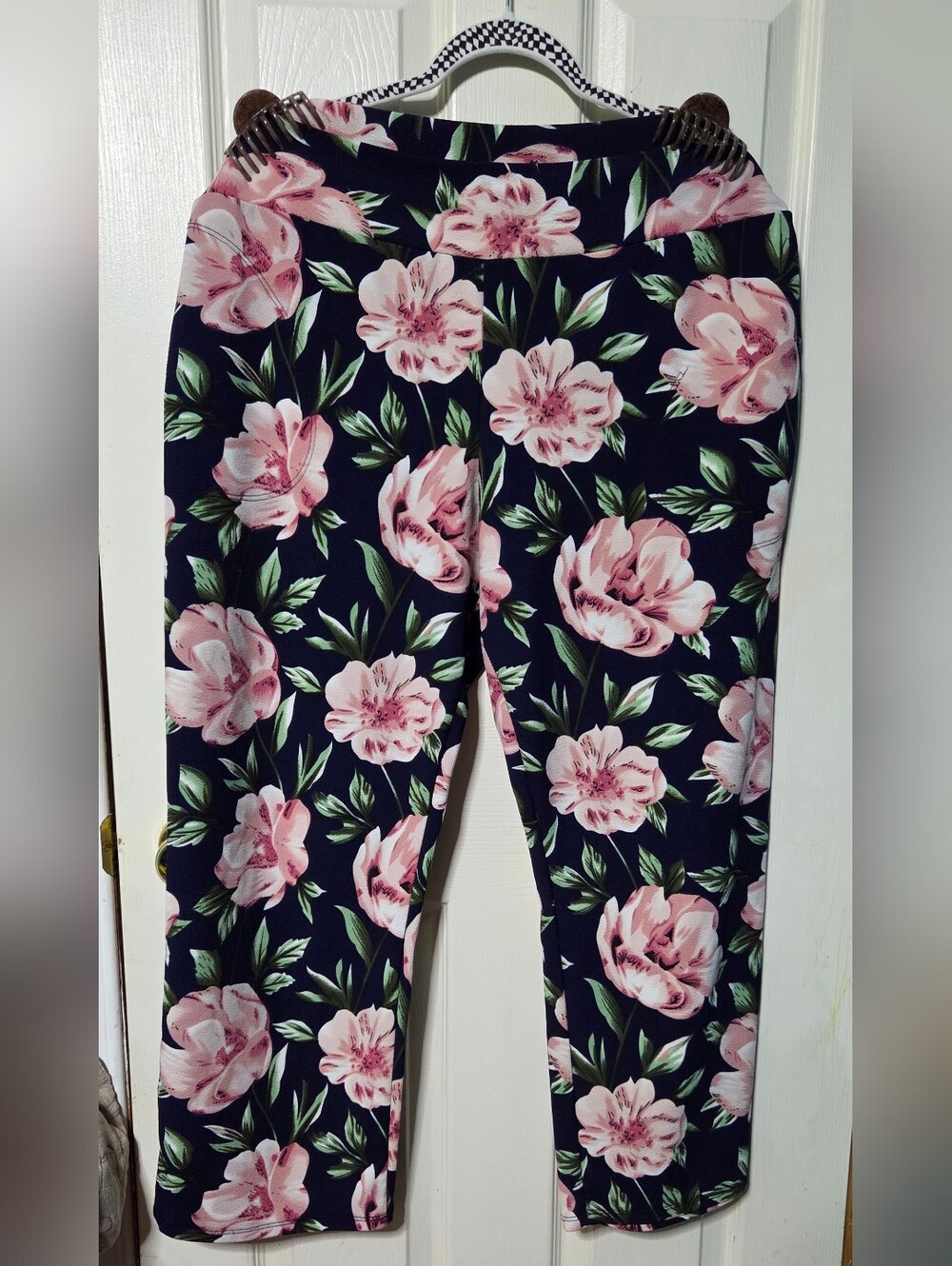 Floral Print Navyleggings M with Pink Blooms